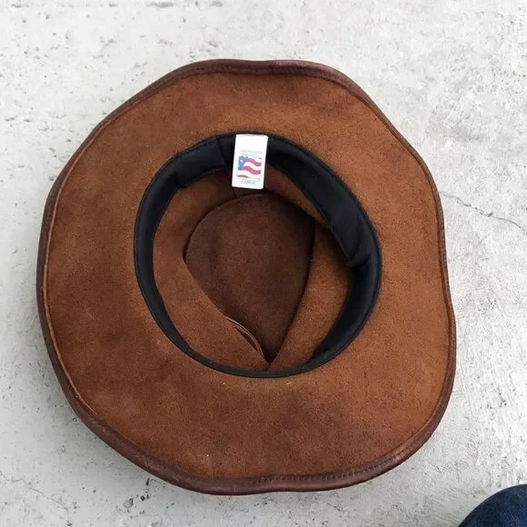 Minnetonka moccasin hat